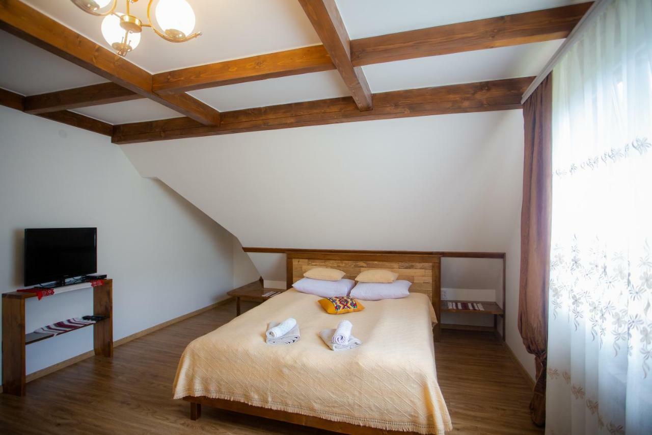 Сервус Guest Hotel Jaremtsje Buitenkant foto