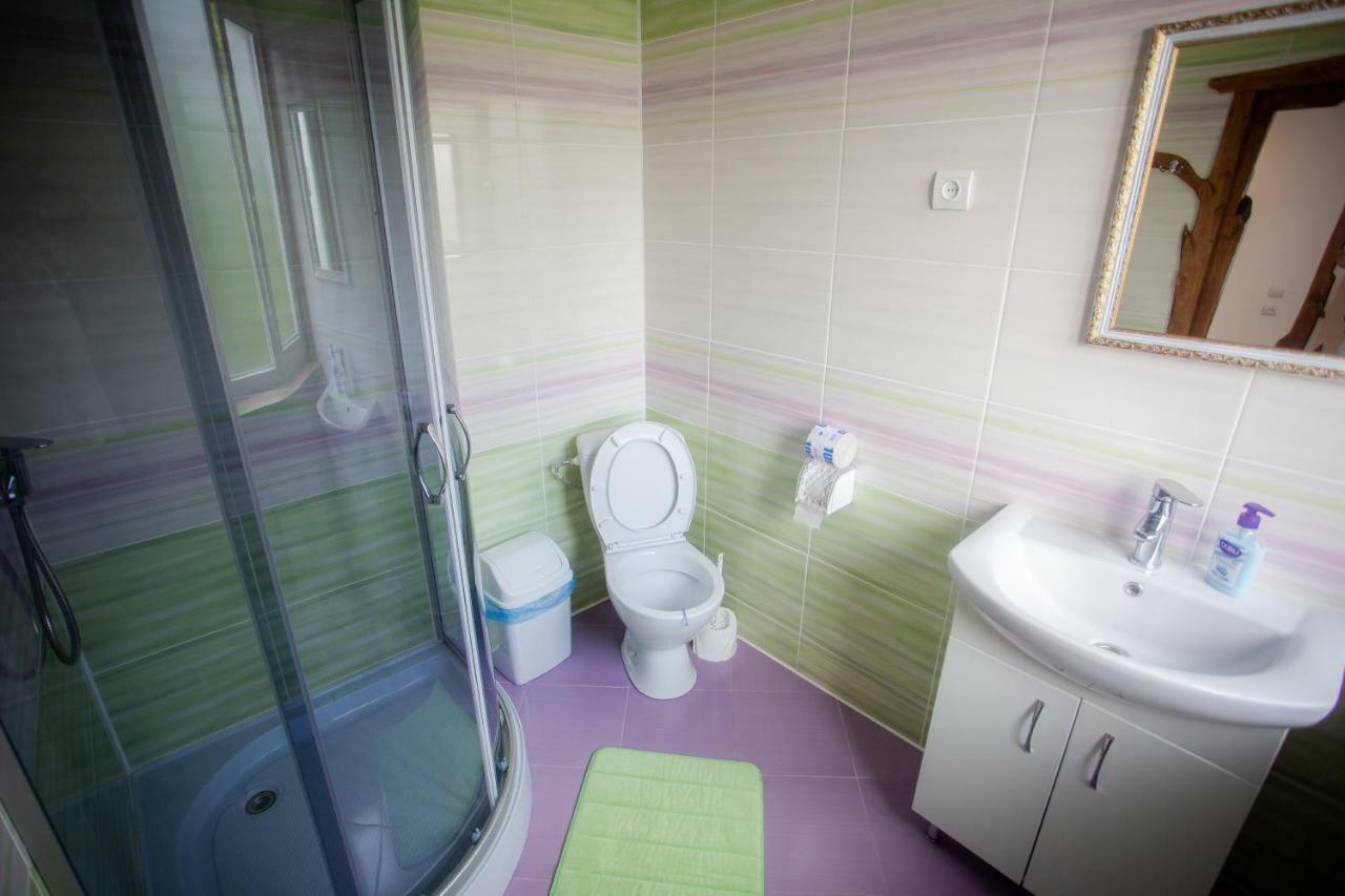 Сервус Guest Hotel Jaremtsje Buitenkant foto