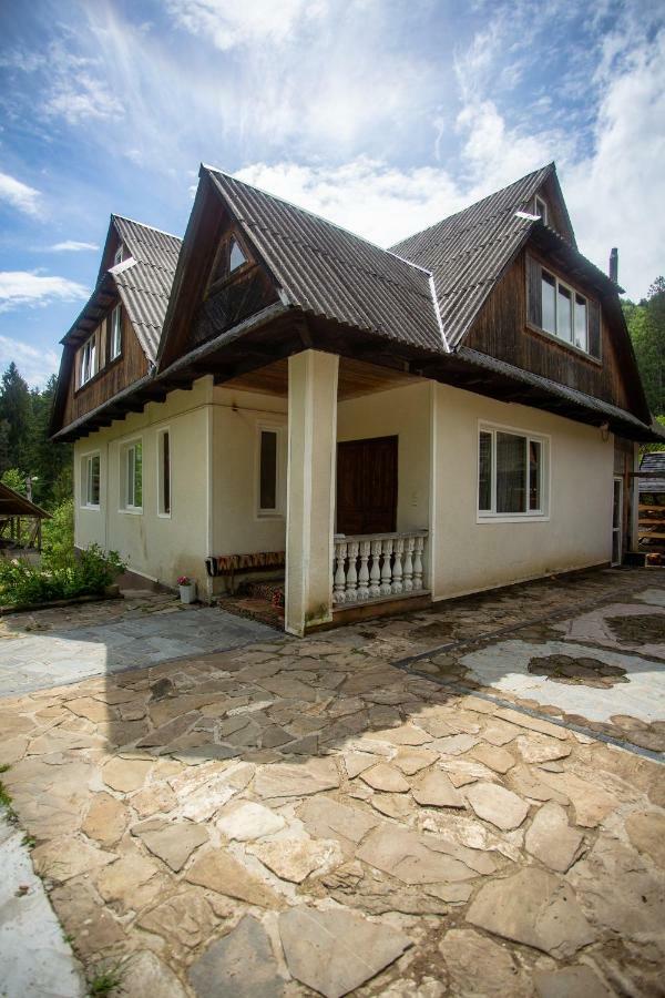 Сервус Guest Hotel Jaremtsje Buitenkant foto